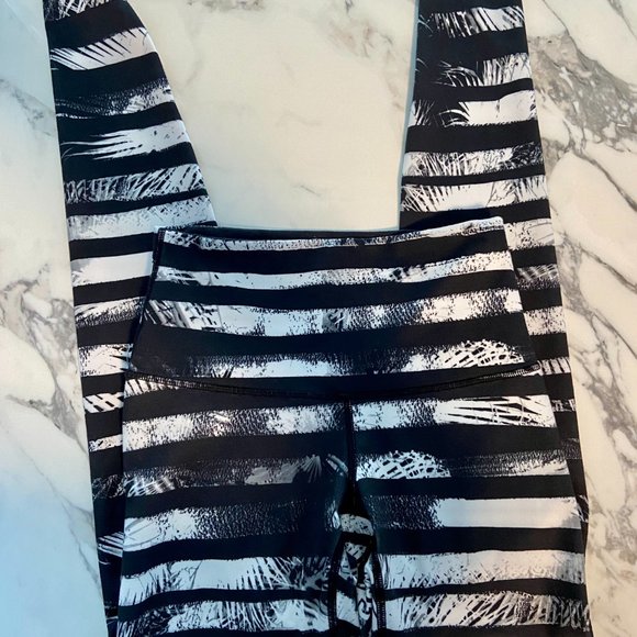 Lululemon Shady Palms Luon Wunder under pant - Picture 2 of 5